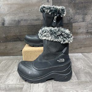 The North Face Girl’s Size 1 Youth Faux Fur Trim Winter Boots